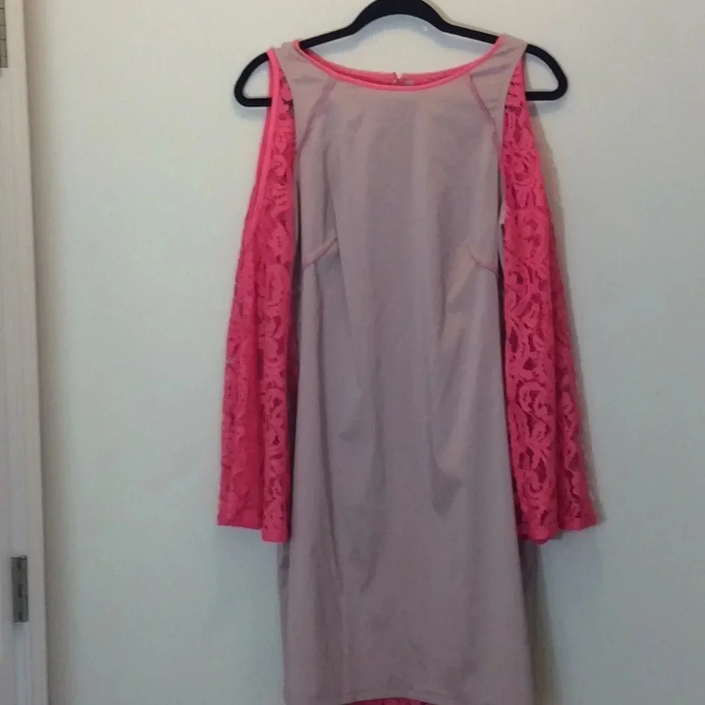 Saks Black Label Peach Lace Cold Shoulder Dress - Picture 8 of 9